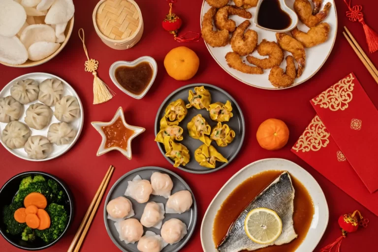 AnyConvcom__chinese-new-year-festival-table-traditional-lunar-new-year-food-1024x683-1