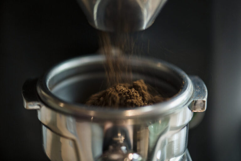 closeup-fresh-grinding-coffee-1024x683-1