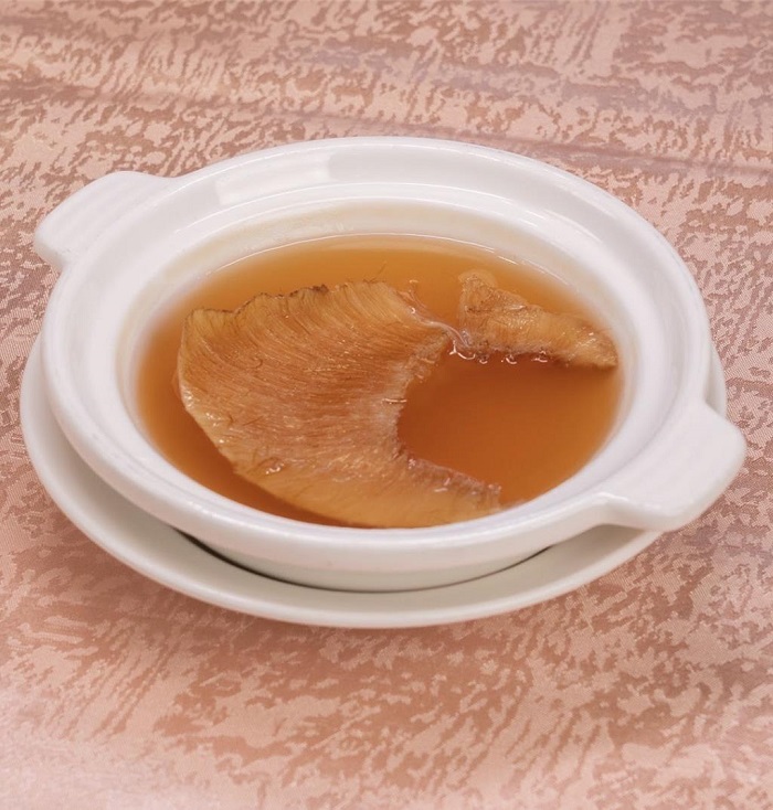 上湯紅燒特排翅。圖／業者提供