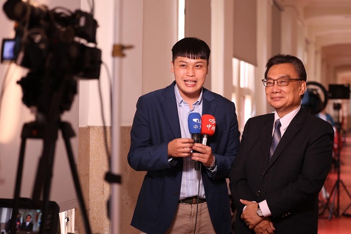 國防部證實國安案件偵辦中　中天主播林宸佑涉違國安法　查獲現役軍人涉案