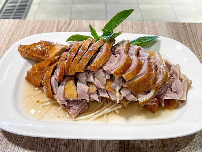 碧潭橋頭鵝肉的鵝肉切盤。© The MICHELIN Guide