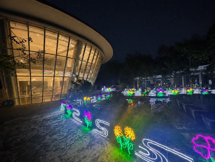 台東原生應用植物園推出夜間導覽、謝師宴用餐等方案